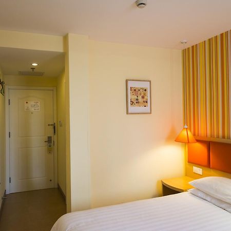 Home Inn Guangzhou Middle Jiefang Road Gongyuanqian Metro Station Kanton Exterior foto