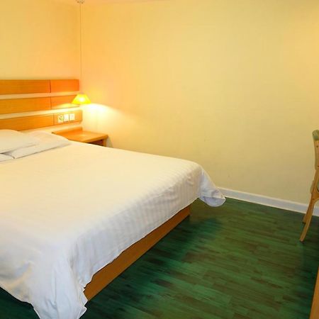 Home Inn Guangzhou Middle Jiefang Road Gongyuanqian Metro Station Kanton Exterior foto
