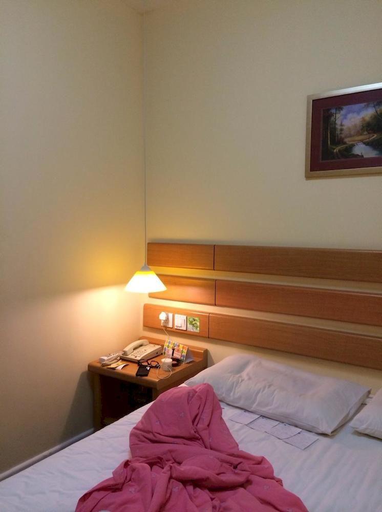 Home Inn Guangzhou Middle Jiefang Road Gongyuanqian Metro Station Kanton Exterior foto