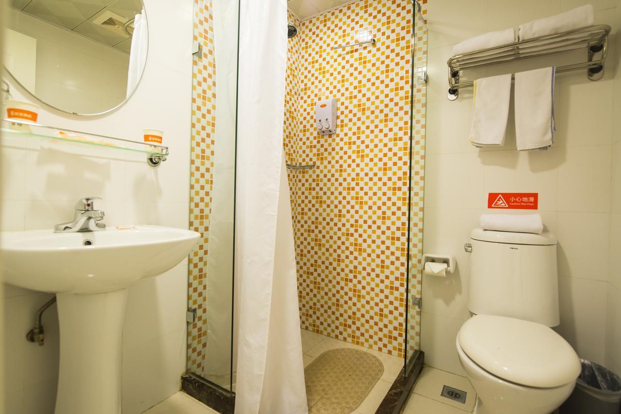 Home Inn Guangzhou Middle Jiefang Road Gongyuanqian Metro Station Kanton Exterior foto
